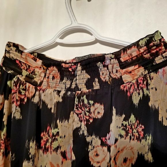 Gorgeous Tiered Floral Skirt - Picture 2 of 6